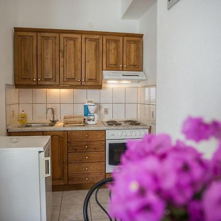 Apartments Skarpa 1601 Rogoznica  Buitenkant foto