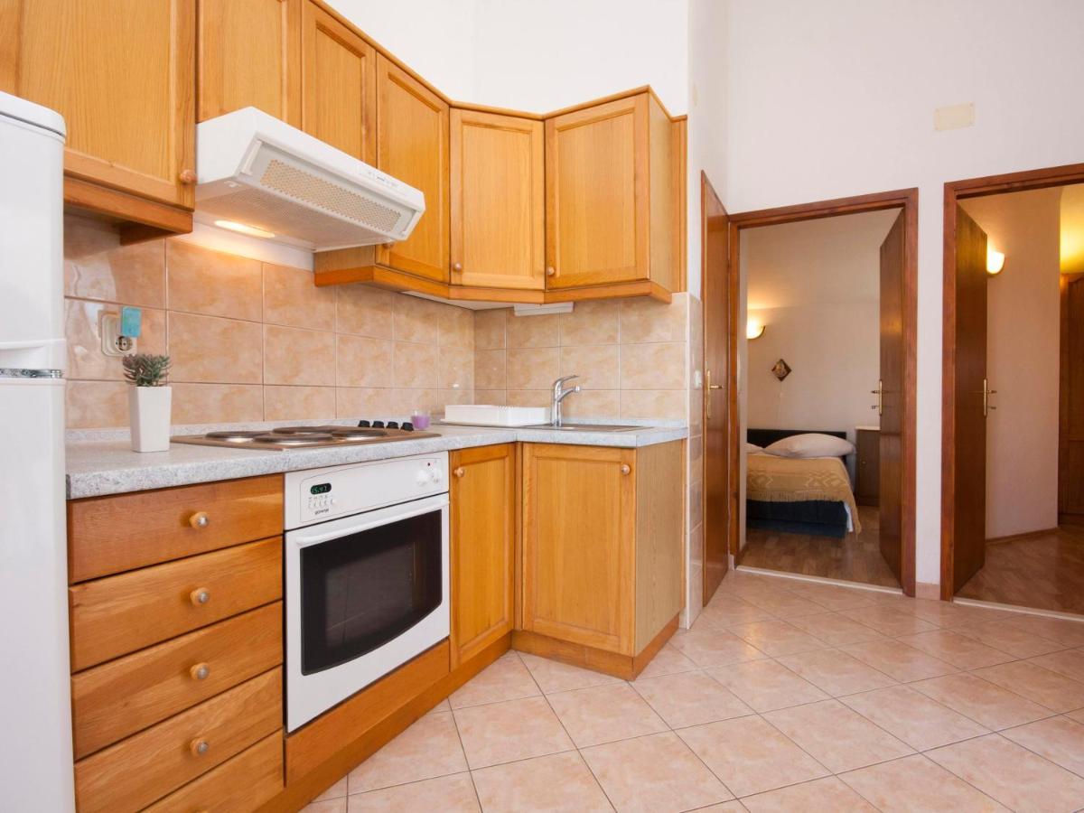 Apartments Skarpa 1601 Rogoznica  Buitenkant foto