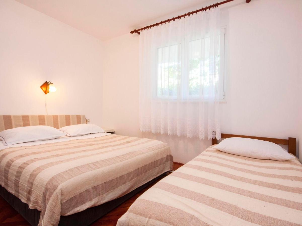 Apartments Skarpa 1601 Rogoznica  Buitenkant foto