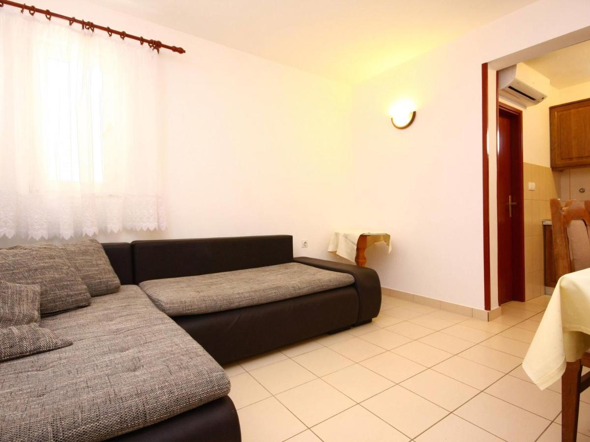 Apartments Skarpa 1601 Rogoznica  Buitenkant foto