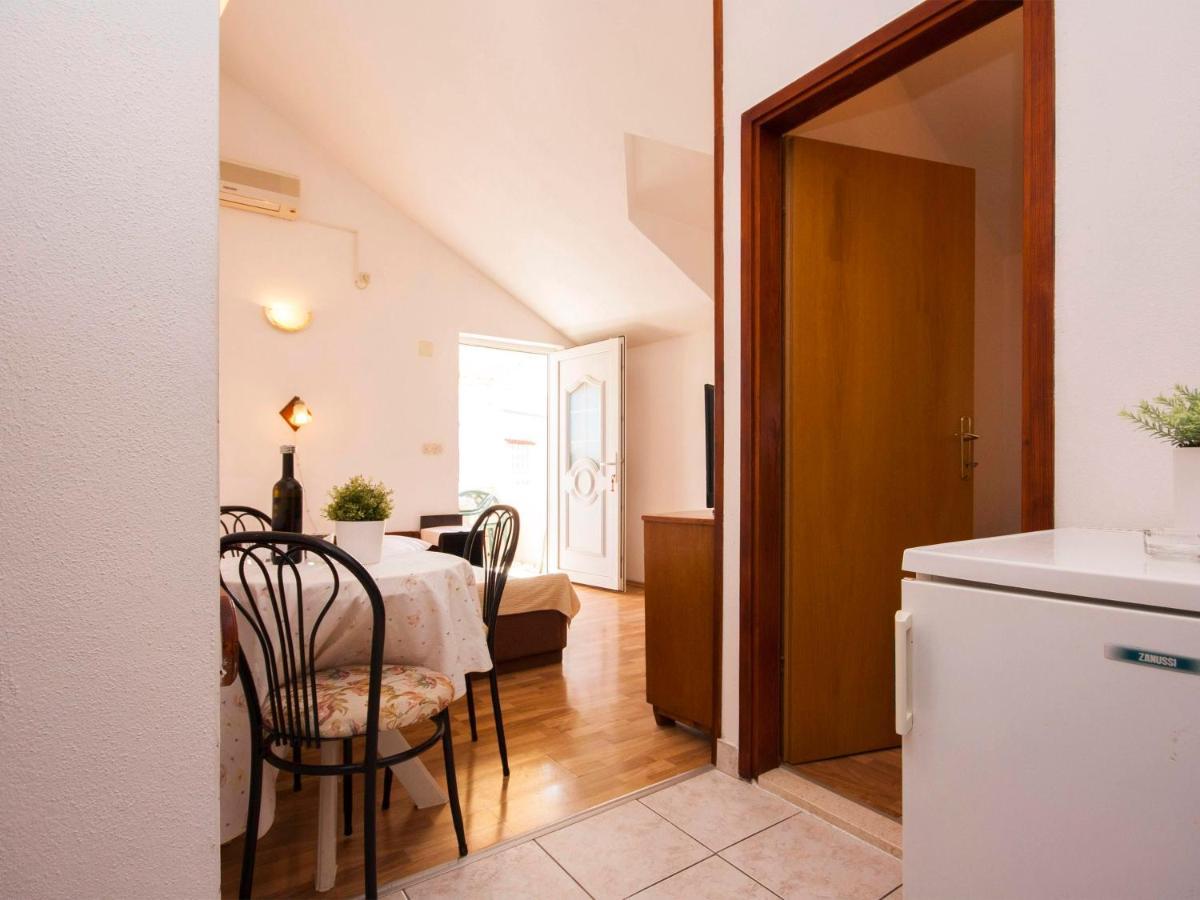Apartments Skarpa 1601 Rogoznica  Buitenkant foto