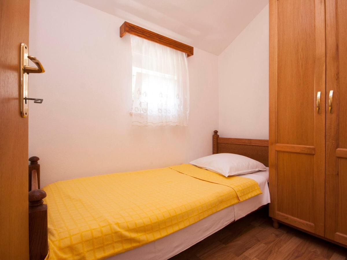 Apartments Skarpa 1601 Rogoznica  Buitenkant foto